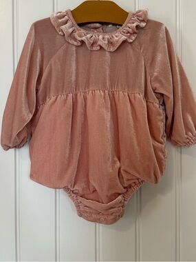 Noralee Adeline Velvet Bubble Romper Rose Pink Size 12M Baby Girl Ruffle Collar